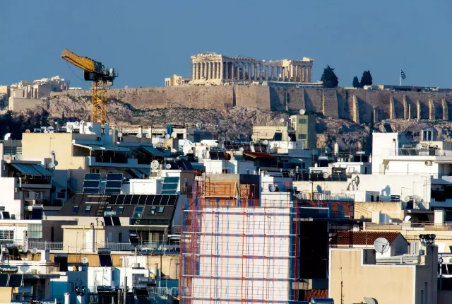 Ακίνητα στην Αθήνα με φόντο την Ακρόπολη
