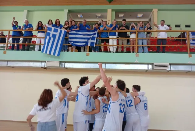 η Αναγέννηση προκρίθηκε στα ημιτελικά του Παγκόσμιου Σχολικού πρωταθλήματος
