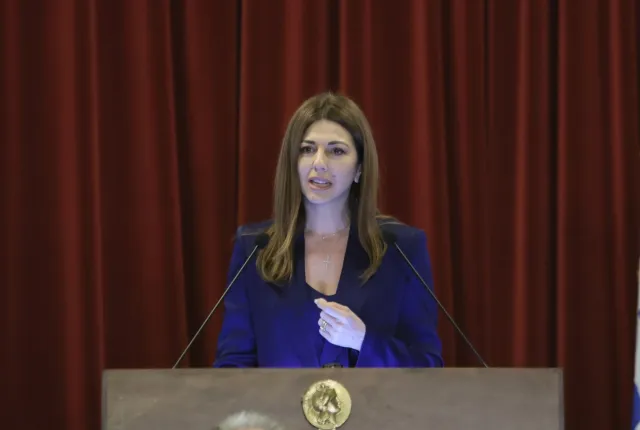 Η υπουργός Παιδείας, Σοφία Ζαχαράκη στην Ακαδημία Αθηνών