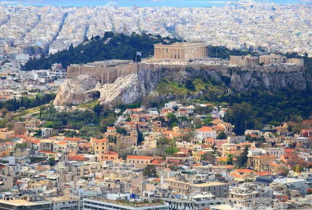 Πανοραμική φωτογραφία της Αθήνας με ακίνητα