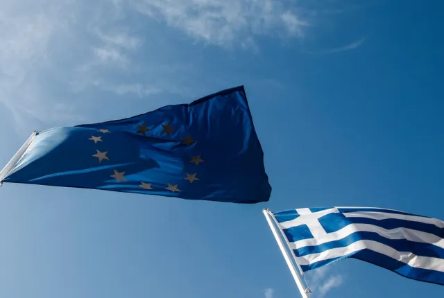Η σημαία της Ευρωπαικής Ένωσης και της Ελλάδας