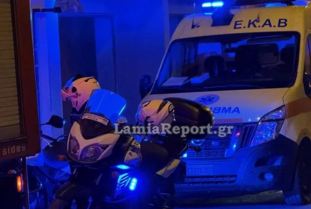 Μητέρα στη Λαμία κρατούσε στην αγκαλιά της πάνω από ένα 24ωρο τον νεκρό γιο της
