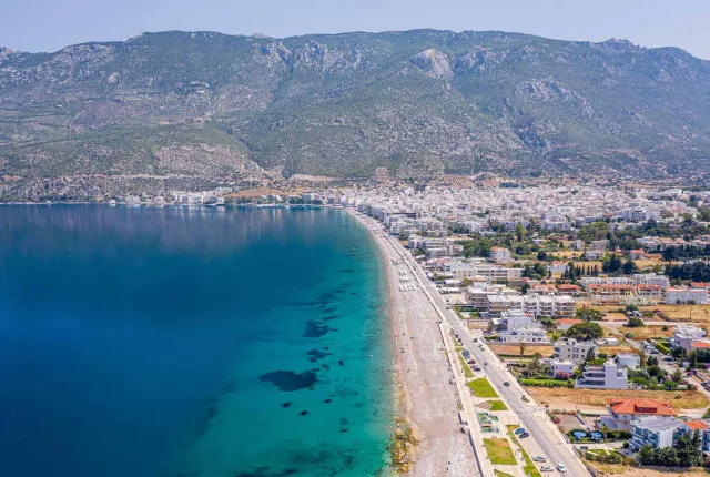 Παραλία Λουτρακίου