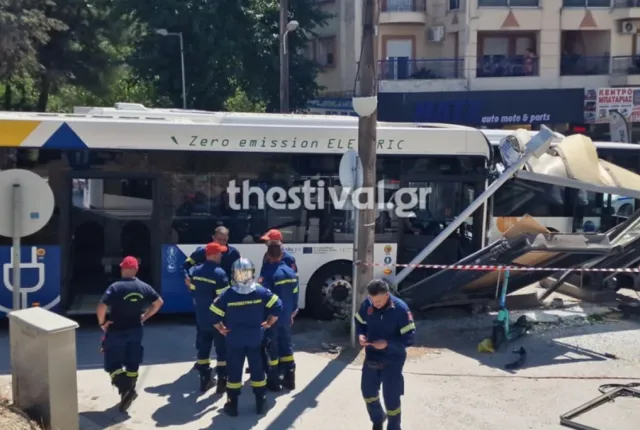 τρακάρισμα_λεωφ