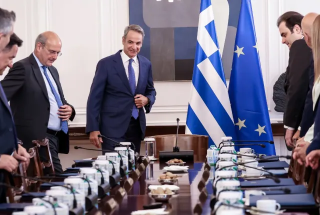 Ο πρωθυπουργός Κυριάκος Μητσοτάκης σε συνεδρίαση του Υπουργικού Συμβουλίου