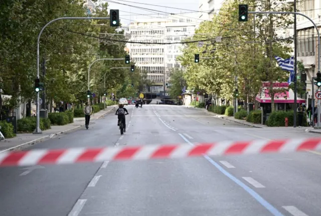 απαγόρευση_κυκλοφορίας