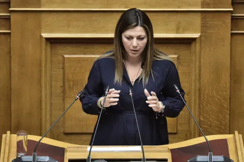 Η Υπουργός Παιδείας, Σοφία Ζαχαράκη στη Βουλή 