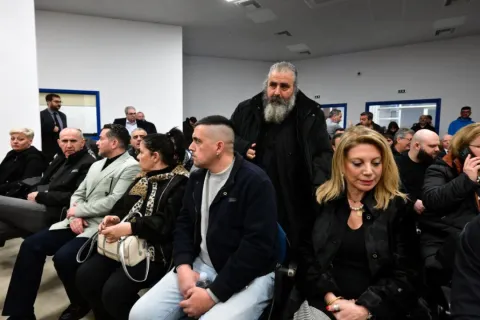 τεμπη