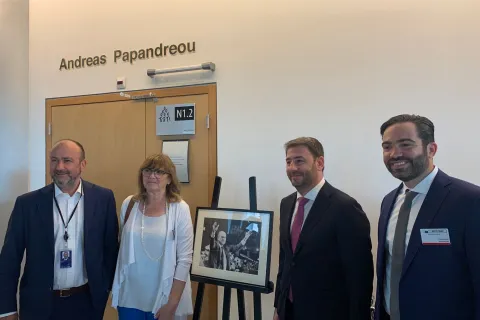 Νίκος Ανδρουλάκης: Ο Ανδρέας Παπανδρέου εμπνέει τους αγώνες της γενιάς μας