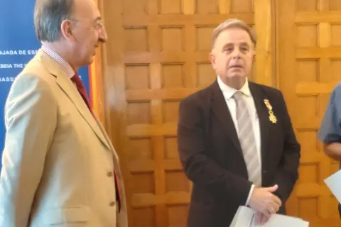 Βράβευση καθηγητή Λ. Δρόσου