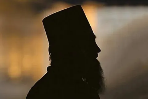 Ιερέας