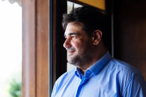 Ο υπουργός Εσωτερικών Θεόδωρος Λιβάνιος σε φωτογραφία του alfavita.gr