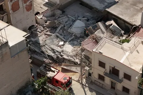 ΠΕΤΡΑΛΩΝΑ