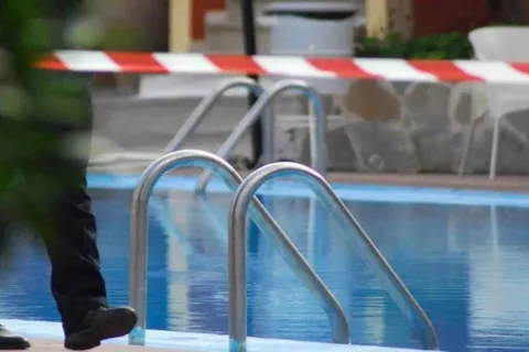 Νεκρή τουρίστρια σε πισίνα στο Πεταλίδι