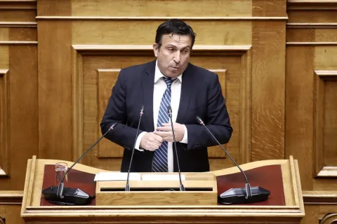 Στέφανος Παραστατίδης