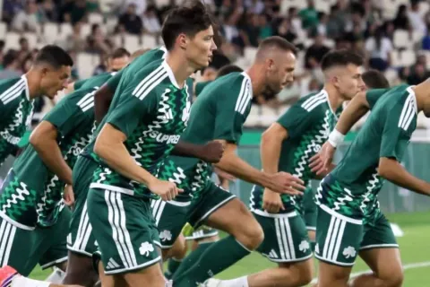 Panathinaikos26-27