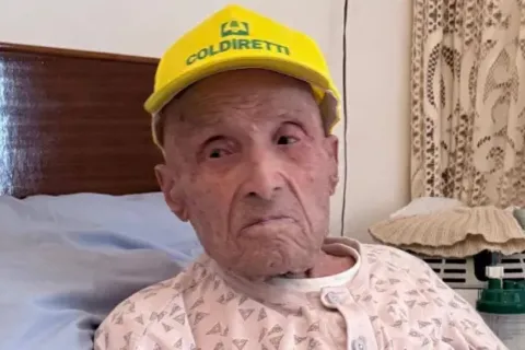 αντρασ