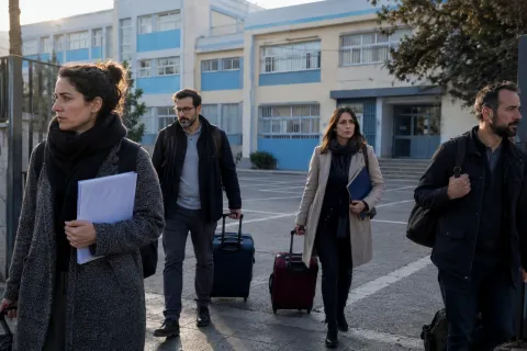 αναπληρωτές