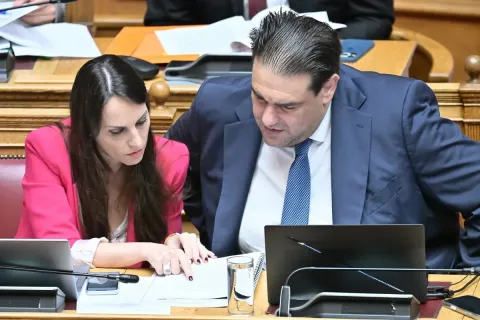 Ο υπουργός Εσωτερικών Θεόδωρος Λιβάνιος στη Βουλή