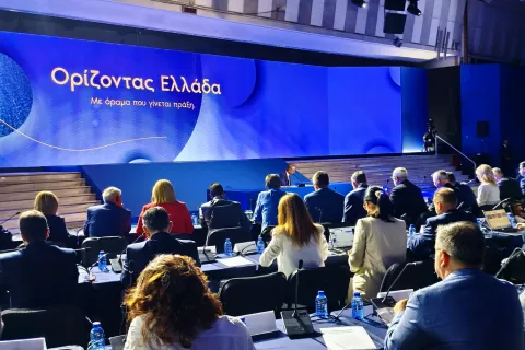 Ο πρωθυπουργός Κυριάκος Μητσοτάκης στη συνέντευξη τύπου στους δημοσιογράφους στη Θεσσαλονίκη