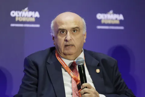 Ο Πρύτανης του Πανεπιστημίου Πατρών Χρήστος Μπούρας