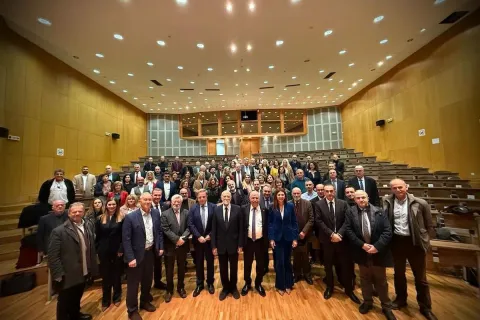 έκθεση εθνικού διαλόγου