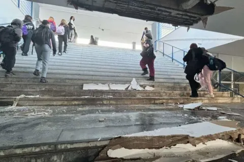 σχολ