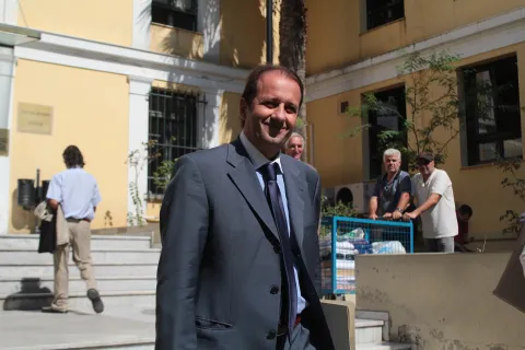 Πάνος Λαζαράτος