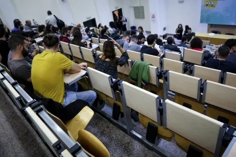 Φοιτητές σε αμφιθέτρο ΤΕΙ