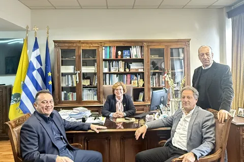 συναντισι