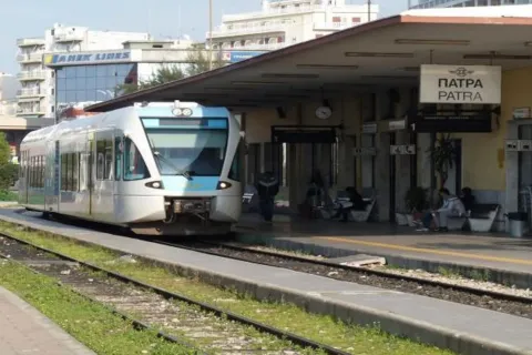 Προαστιακός στην Πάτρα