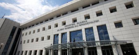 Υπουργείο Παιδείας, Θρησκευμάτων και Αθλητισμού, η είσοδος του υπουργείου