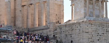 Ο βράχος της Ακρόπολης υπό την εποπτεία του υπουργείου Πολιτισμού όπου θα γίνουν προσλήψεις μέσω ΑΣΕΠ