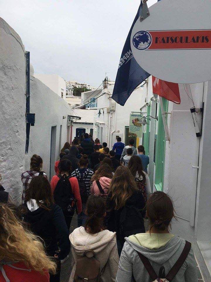 Φωτογραφίες από την κινητοποίηση των μαθητών στη Σίφνο